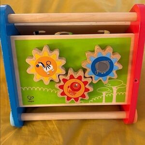Hape Early Explorer Activity center